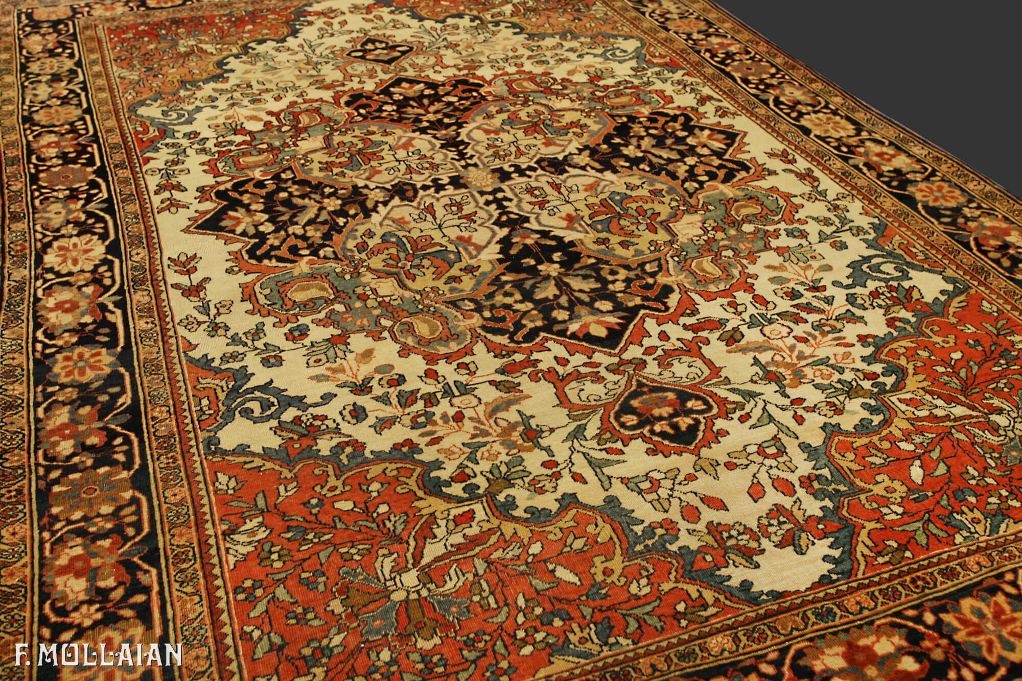 Antique Persian Saruk Farahan Rug n°:89243467